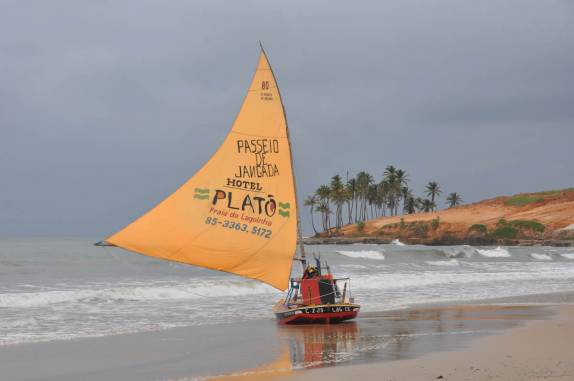 As jangadas são sempre patrocinadas! (em Lagoinha - CE)
